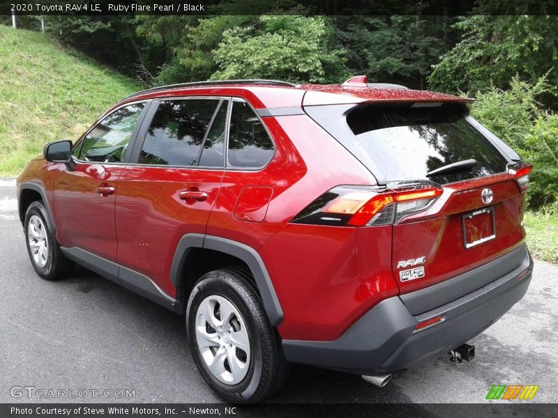 Ruby Flare Pearl / Black 2020 Toyota RAV4 LE