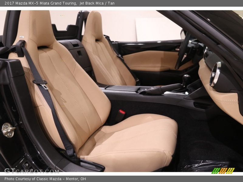 Front Seat of 2017 MX-5 Miata Grand Touring