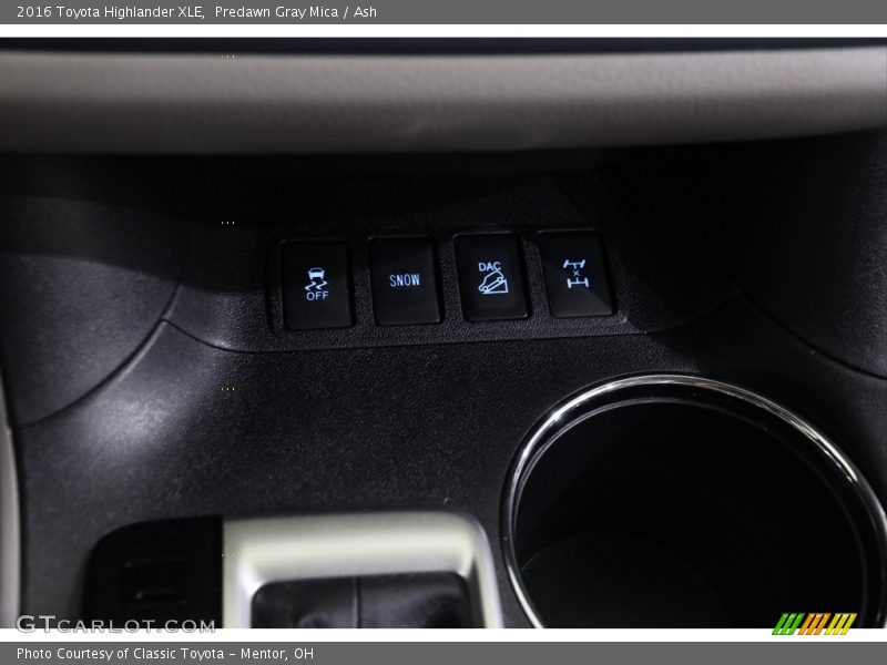 Predawn Gray Mica / Ash 2016 Toyota Highlander XLE