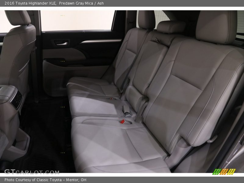 Predawn Gray Mica / Ash 2016 Toyota Highlander XLE