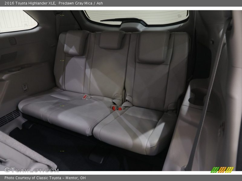 Predawn Gray Mica / Ash 2016 Toyota Highlander XLE