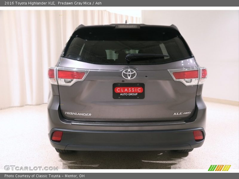 Predawn Gray Mica / Ash 2016 Toyota Highlander XLE