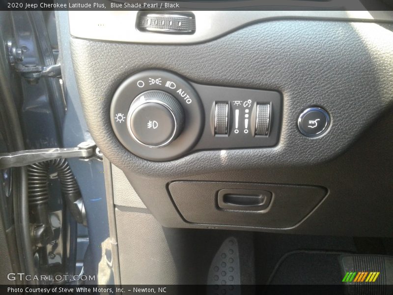 Blue Shade Pearl / Black 2020 Jeep Cherokee Latitude Plus