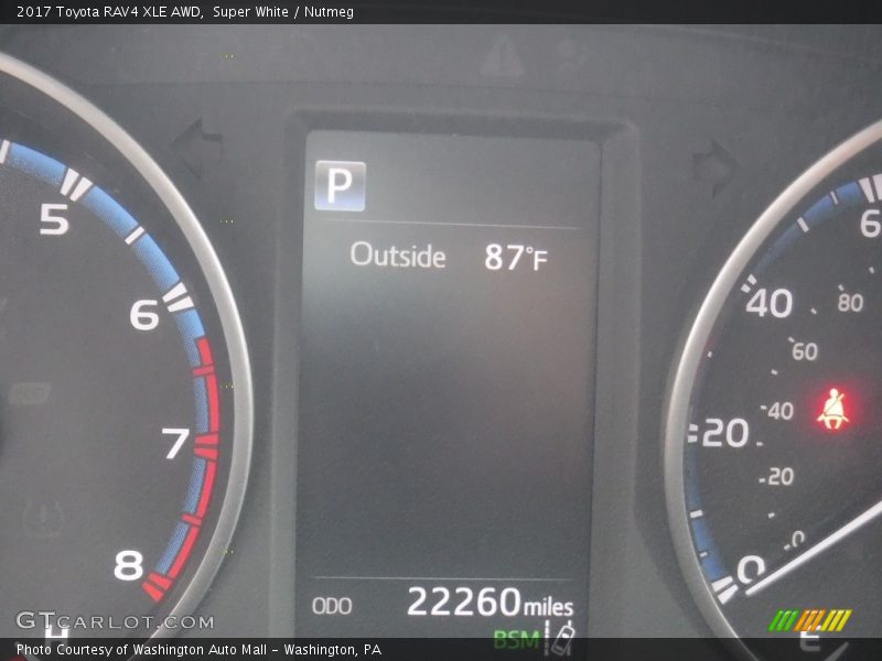 Super White / Nutmeg 2017 Toyota RAV4 XLE AWD