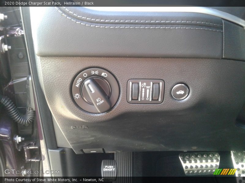 Hellraisin / Black 2020 Dodge Charger Scat Pack