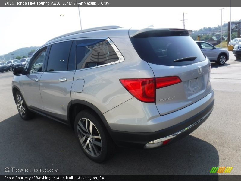 Lunar Silver Metallic / Gray 2016 Honda Pilot Touring AWD