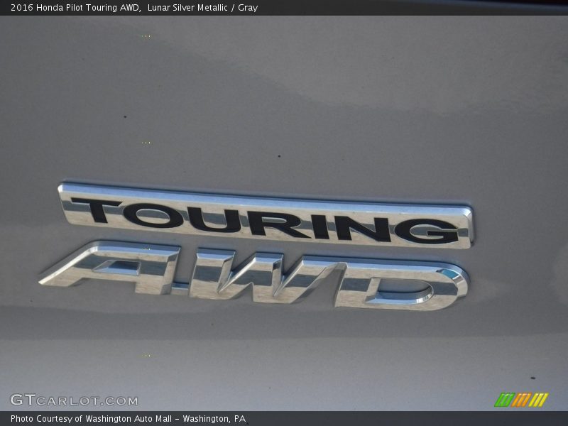  2016 Pilot Touring AWD Logo