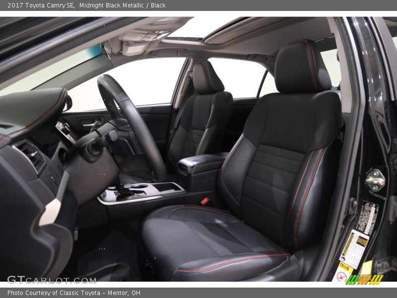 Midnight Black Metallic / Black 2017 Toyota Camry SE