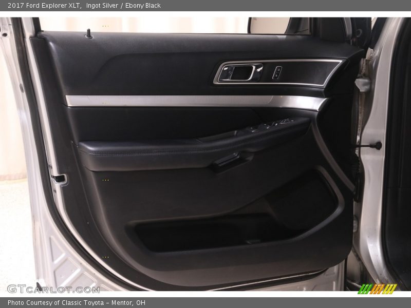 Ingot Silver / Ebony Black 2017 Ford Explorer XLT