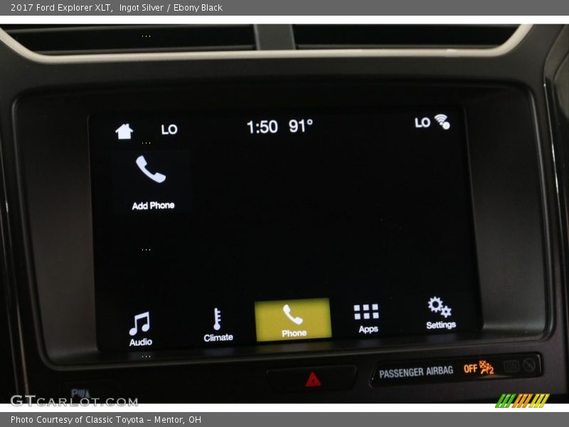 Ingot Silver / Ebony Black 2017 Ford Explorer XLT