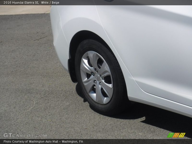White / Beige 2016 Hyundai Elantra SE