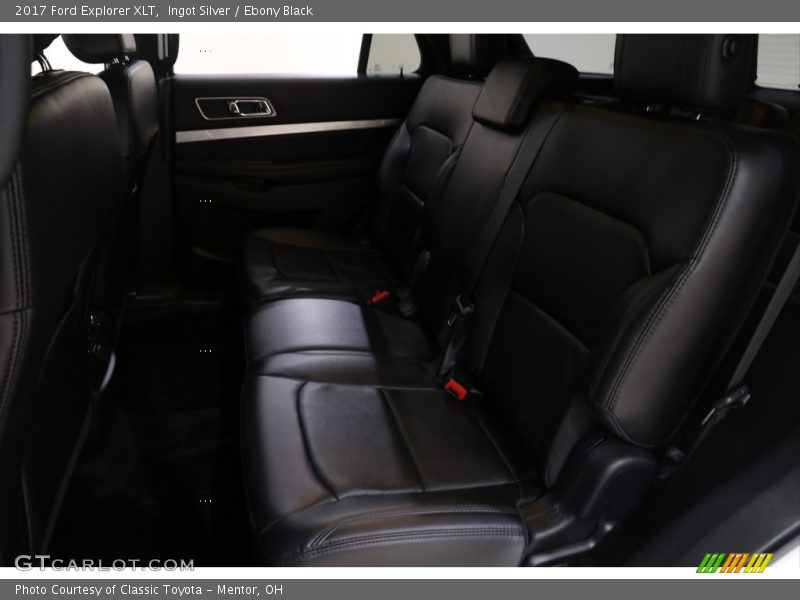 Ingot Silver / Ebony Black 2017 Ford Explorer XLT