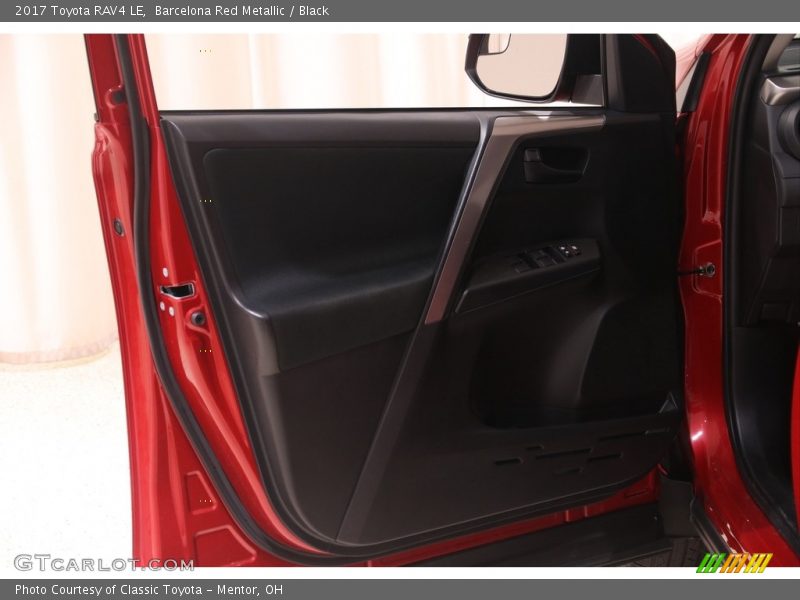 Barcelona Red Metallic / Black 2017 Toyota RAV4 LE