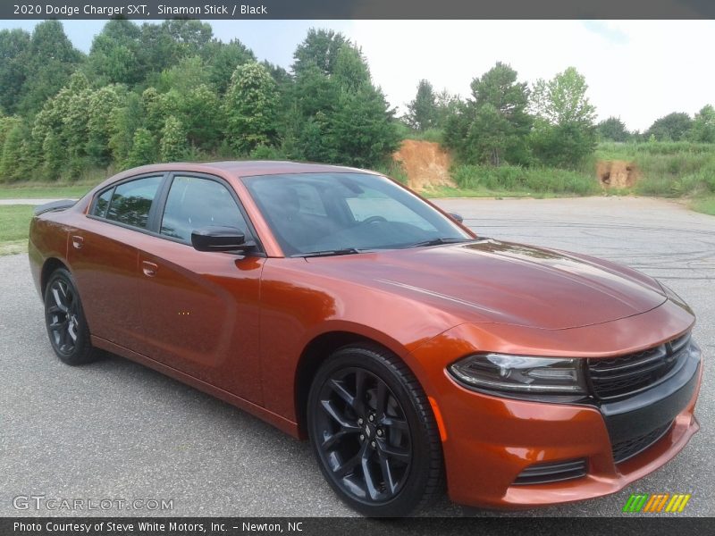 Front 3/4 View of 2020 Charger SXT