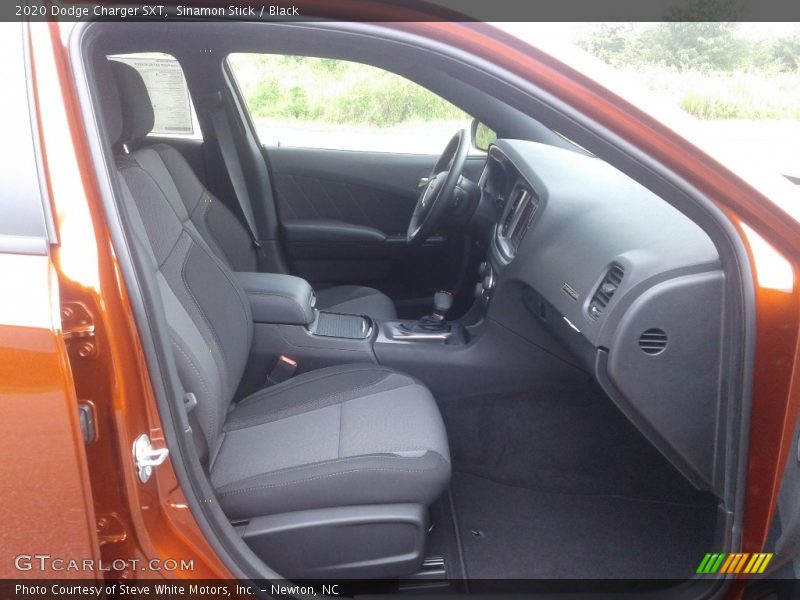 Sinamon Stick / Black 2020 Dodge Charger SXT