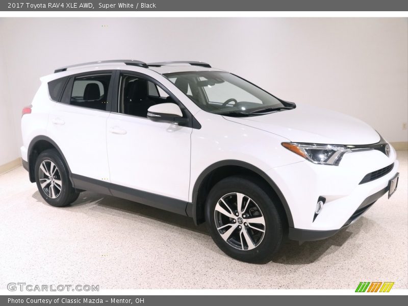 Super White / Black 2017 Toyota RAV4 XLE AWD