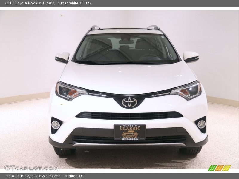 Super White / Black 2017 Toyota RAV4 XLE AWD