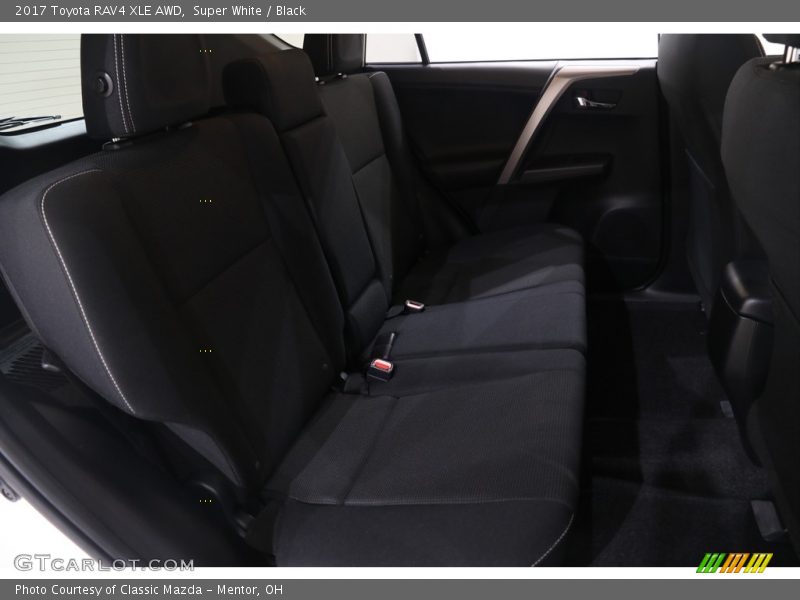 Super White / Black 2017 Toyota RAV4 XLE AWD