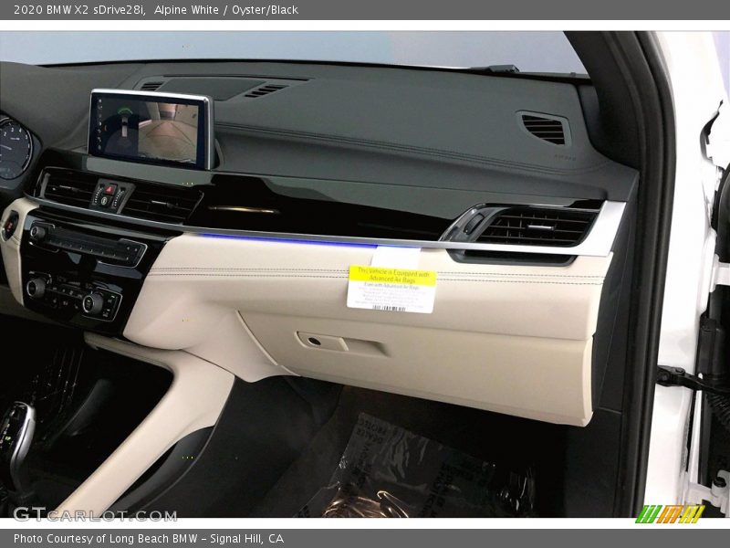 Alpine White / Oyster/Black 2020 BMW X2 sDrive28i