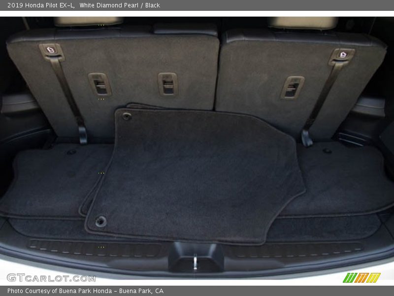 White Diamond Pearl / Black 2019 Honda Pilot EX-L