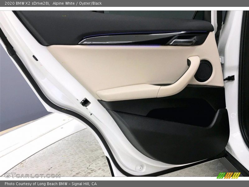 Alpine White / Oyster/Black 2020 BMW X2 sDrive28i
