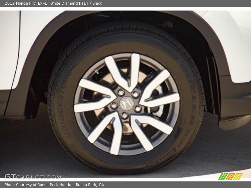 White Diamond Pearl / Black 2019 Honda Pilot EX-L
