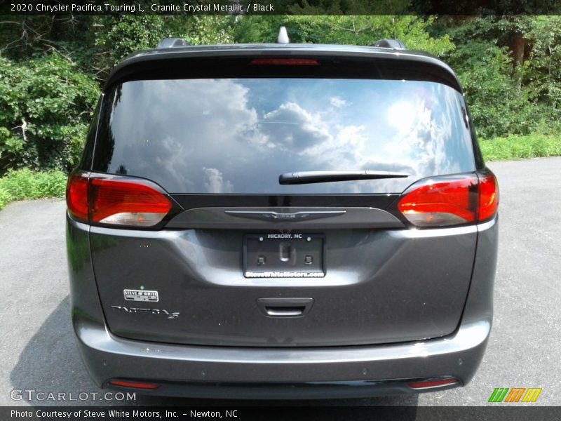 Granite Crystal Metallic / Black 2020 Chrysler Pacifica Touring L