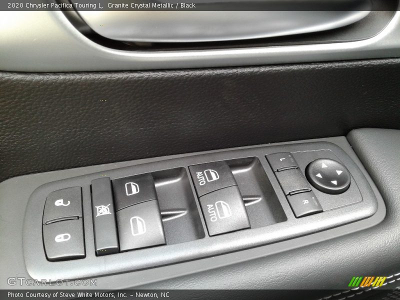 Granite Crystal Metallic / Black 2020 Chrysler Pacifica Touring L
