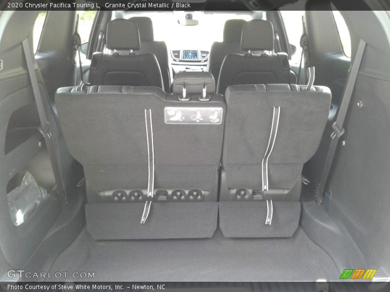 Granite Crystal Metallic / Black 2020 Chrysler Pacifica Touring L