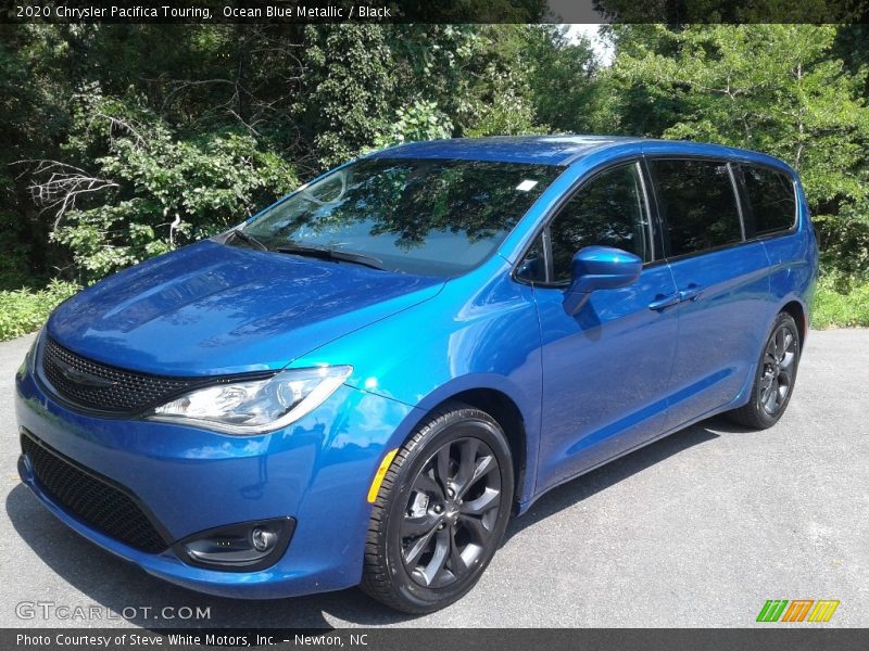 Ocean Blue Metallic / Black 2020 Chrysler Pacifica Touring