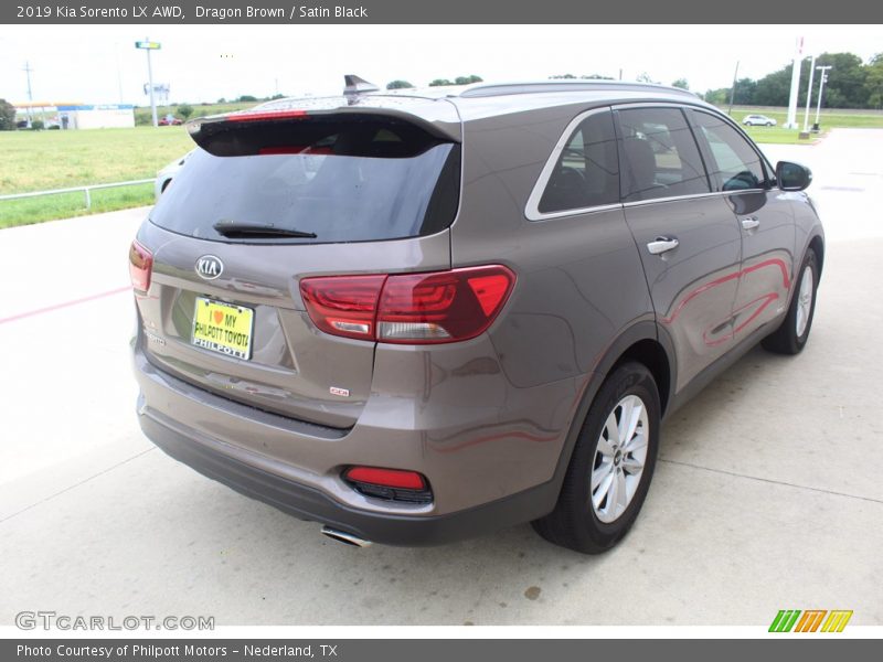 Dragon Brown / Satin Black 2019 Kia Sorento LX AWD