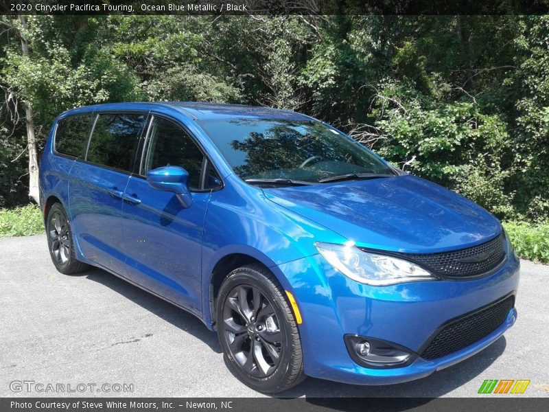 Ocean Blue Metallic / Black 2020 Chrysler Pacifica Touring
