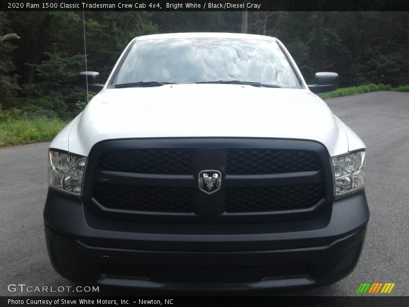 Bright White / Black/Diesel Gray 2020 Ram 1500 Classic Tradesman Crew Cab 4x4