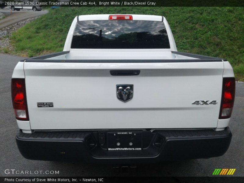 Bright White / Black/Diesel Gray 2020 Ram 1500 Classic Tradesman Crew Cab 4x4