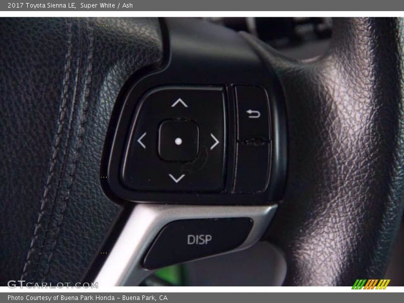 Super White / Ash 2017 Toyota Sienna LE