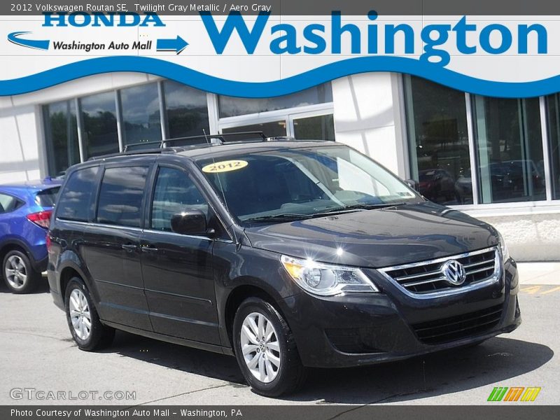 Twilight Gray Metallic / Aero Gray 2012 Volkswagen Routan SE