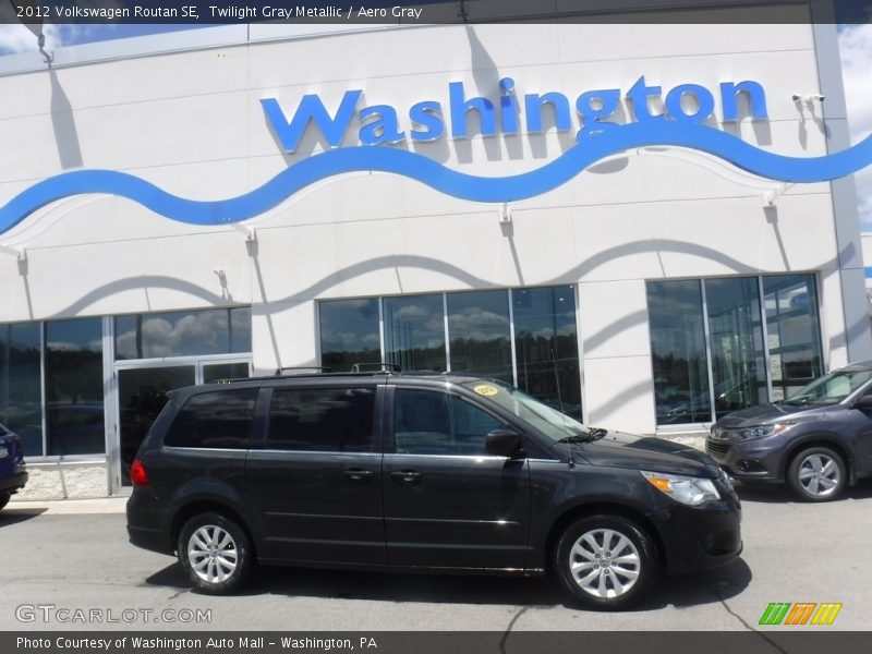 Twilight Gray Metallic / Aero Gray 2012 Volkswagen Routan SE