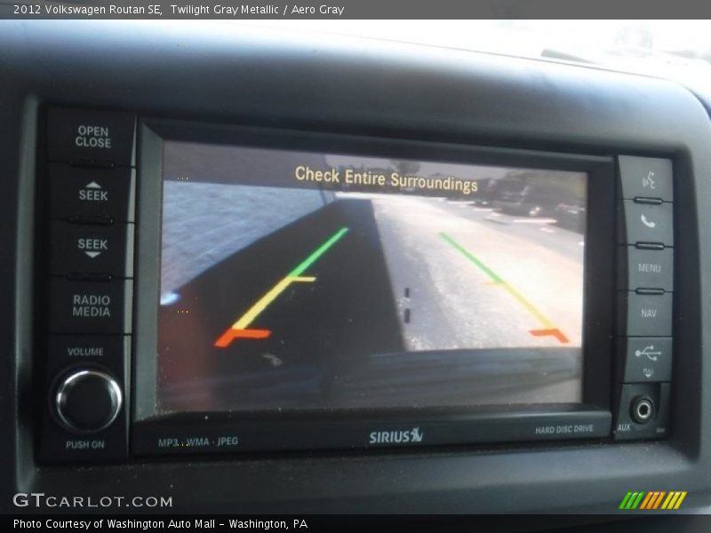 Twilight Gray Metallic / Aero Gray 2012 Volkswagen Routan SE