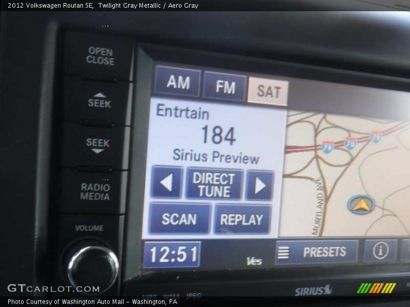 Twilight Gray Metallic / Aero Gray 2012 Volkswagen Routan SE