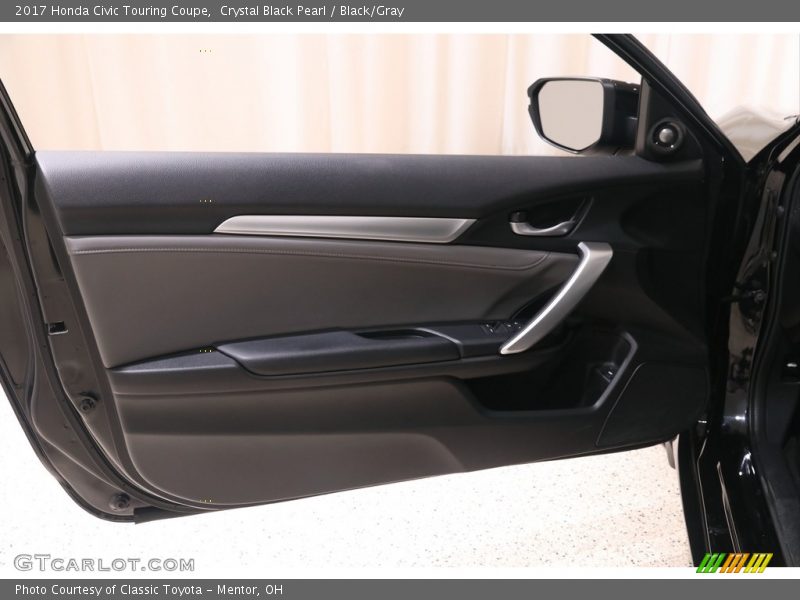 Door Panel of 2017 Civic Touring Coupe