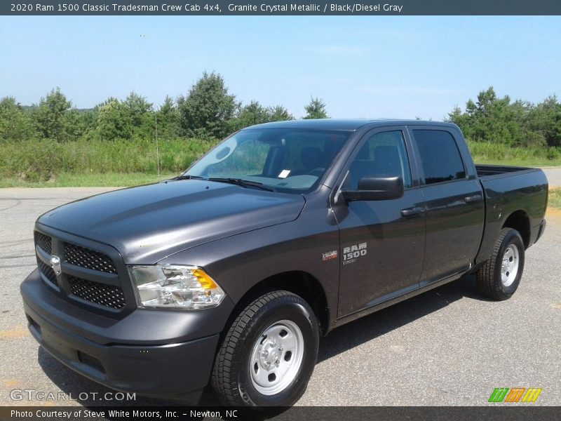 Front 3/4 View of 2020 1500 Classic Tradesman Crew Cab 4x4