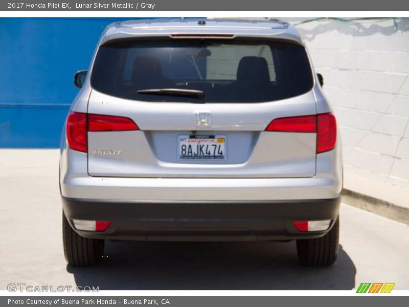 Lunar Silver Metallic / Gray 2017 Honda Pilot EX