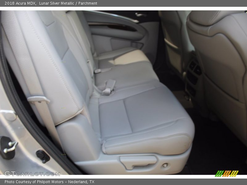 Lunar Silver Metallic / Parchment 2018 Acura MDX