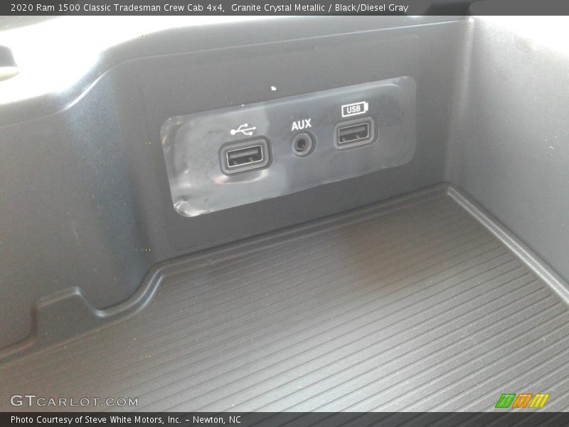 Granite Crystal Metallic / Black/Diesel Gray 2020 Ram 1500 Classic Tradesman Crew Cab 4x4