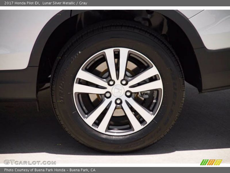 Lunar Silver Metallic / Gray 2017 Honda Pilot EX