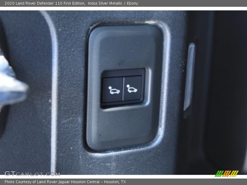 Indus Silver Metallic / Ebony 2020 Land Rover Defender 110 First Edition