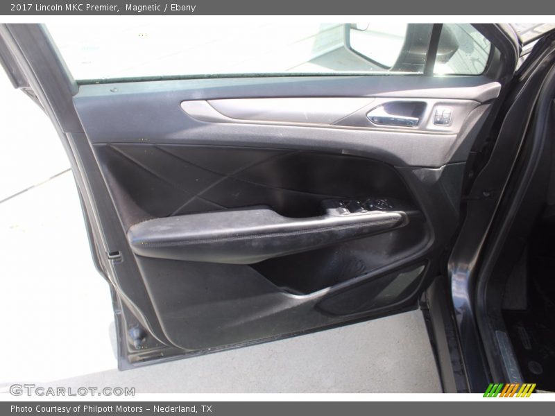 Magnetic / Ebony 2017 Lincoln MKC Premier