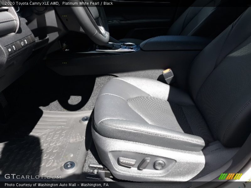 Platinum White Pearl / Black 2020 Toyota Camry XLE AWD
