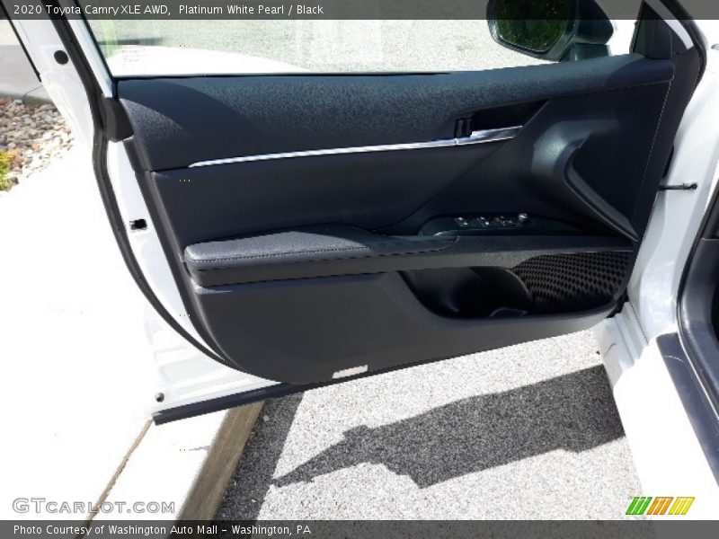 Platinum White Pearl / Black 2020 Toyota Camry XLE AWD