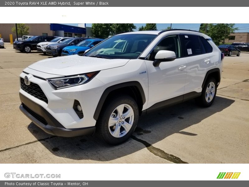 Super White / Black 2020 Toyota RAV4 XLE AWD Hybrid